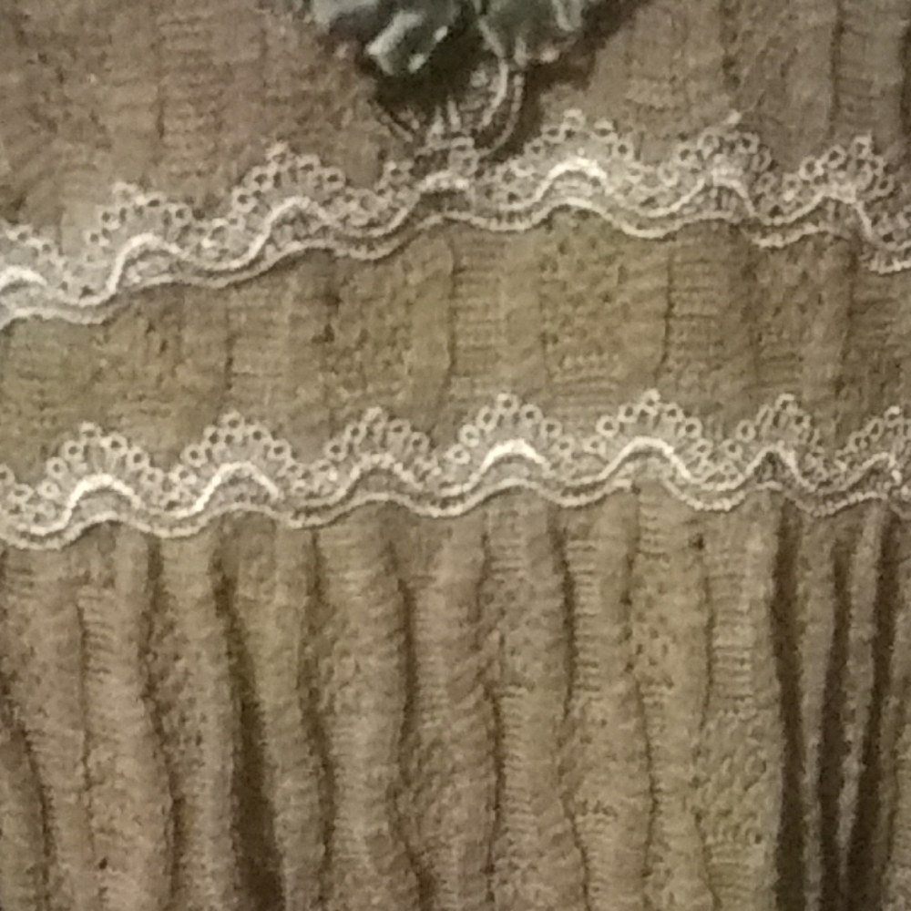 Top - Picture 3 of 8